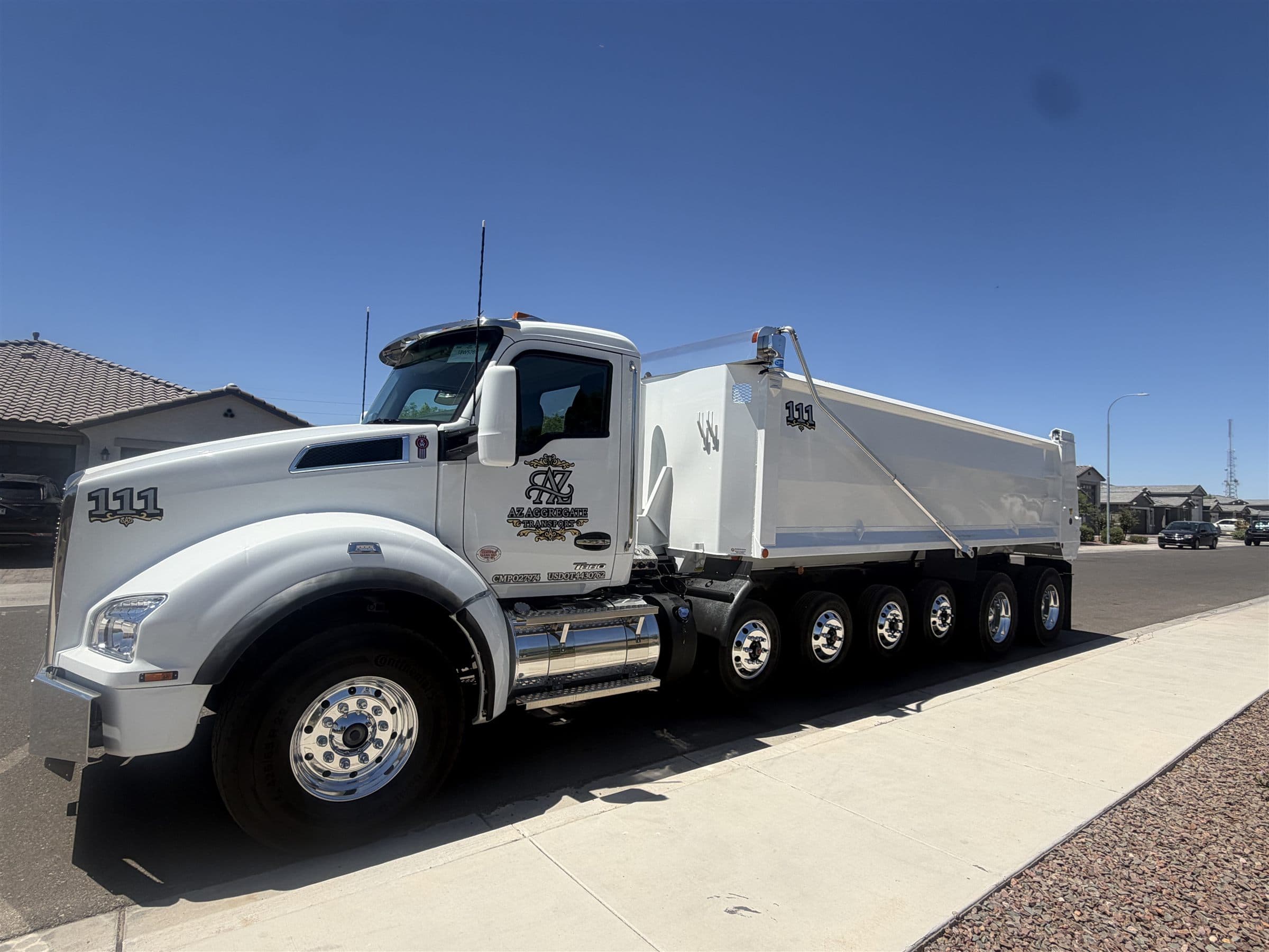 No. 111 · Kenworth T880